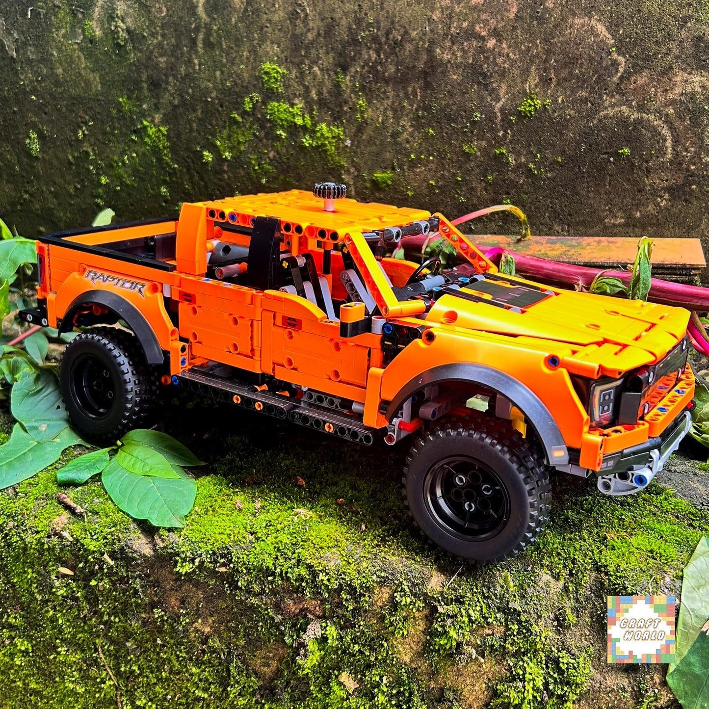 Ford F-150 raptor (1379 peças)